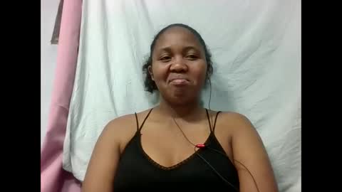 adelealy online show from 10-08-25, 07:06