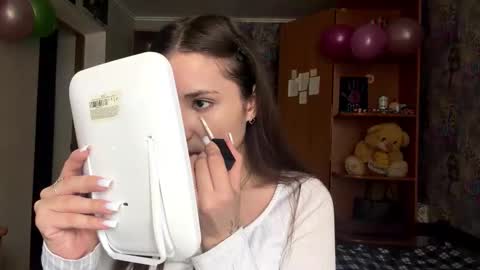 Snapshot of adeleapel chatting on 02-23-26, 07:06 Poly online show from 02-23-26, 07:06