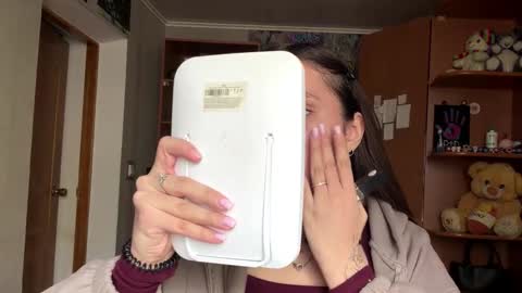 Poly online show from 03-26-26, 07:25