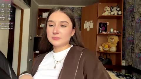 Poly online show from 04-10-26, 11:26