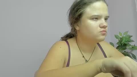 adelecruzz online show from 10-05-25, 12:14