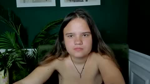 adelecruzz online show from 05-18-26, 12:00