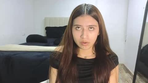 adellein foxx online show from 10-21-25, 02:56