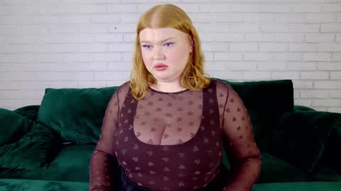 adelemoor online show from 02-16-25, 08:44