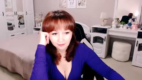 Snapshot of adelemoran chatting on 07-19-26, 07:39 AdeleMoran online show from 07-19-26, 07:39
