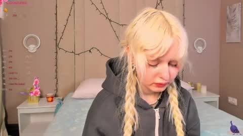 adelesilvy online show from 04-11-26, 07:45