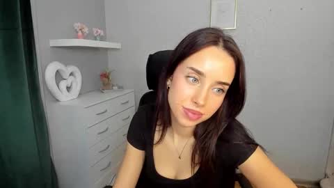 Adele online show from 02-26-26, 06:45