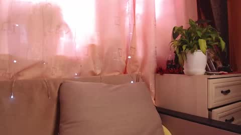 Lina online show from 01-19-25, 06:42