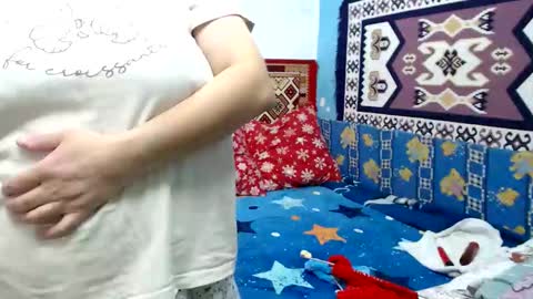 Larisa online show from 11-03-25, 08:37