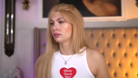 Snapshot of adelineking chatting on 01-11-25, 03:02 Ade online show from 01-11-25, 03:02