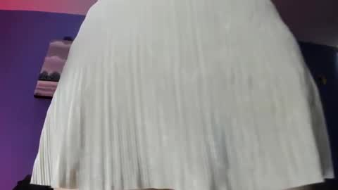 Adelle online show from 02-05-25, 02:26