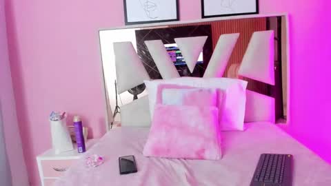 ADHARA online show from 11-19-25, 01:22