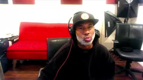 Snapshot of adick_ting chatting on 12-18-24, 06:10 adick_ting online show from 12-18-24, 06:10