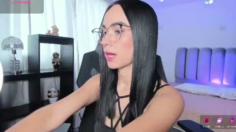 Snapshot of adissoncopper chatting on 06-23-26, 01:53 Adisson online show from 06-23-26, 01:53