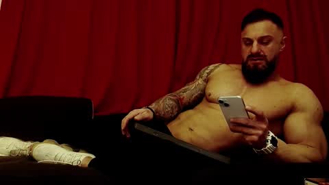 Snapshot of adonis_msc chatting on 12-17-25, 06:36 Adonis online show from 12-17-25, 06:36