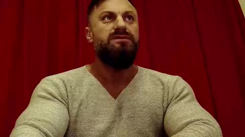 Snapshot of adonis_msc chatting on 01-10-26, 10:28 Adonis online show from 01-10-26, 10:28