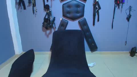 adonisdios online show from 12-17-25, 12:16