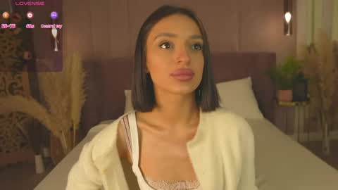 adoracortes online show from 04-19-26, 05:07