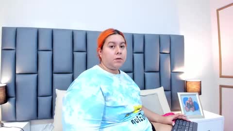 ANDREA PEREZ online show from 01-27-25, 11:32