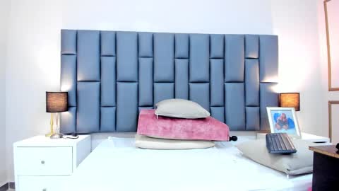 ANDREA PEREZ online show from 01-28-25, 05:46