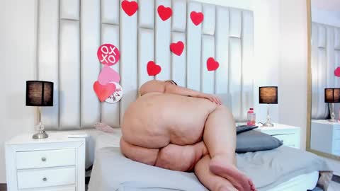 ANDREA PEREZ online show from 02-13-25, 05:54