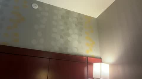 Snapshot of adrenaline1622 chatting on 11-17-25, 06:19 adrenaline1622 online show from 11-17-25, 06:19