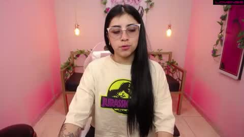 Snapshot of adri_gomez_1 chatting on 07-06-26, 12:02 Adri online show from 07-06-26, 12:02
