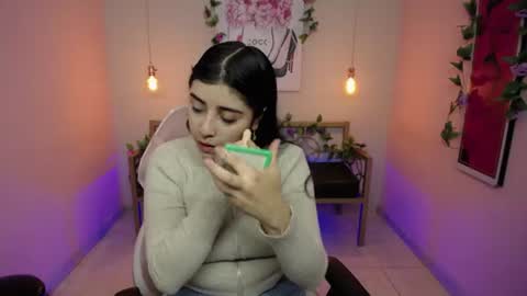Snapshot of adri_gomez_1 chatting on 07-15-26, 11:48 Adri online show from 07-15-26, 11:48