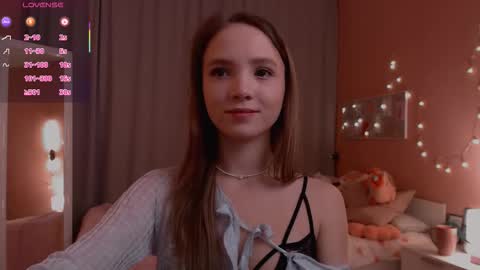 Snapshot of adria_arjona chatting on 01-07-26, 07:33 Eva online show from 01-07-26, 07:33