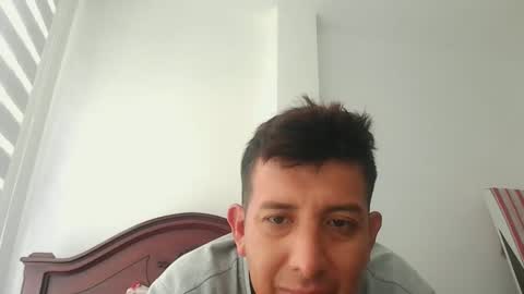 Snapshot of adrian1991oscar chatting on 05-17-26, 07:10 ADRIAN OSCAR online show from 05-17-26, 07:10