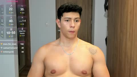Snapshot of adrian_del_mar chatting on 04-24-26, 04:48 Adrian del Mar online show from 04-24-26, 04:48