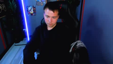 Snapshot of adrian_leman chatting on 07-31-26, 03:22 Adrian online show from 07-31-26, 03:22