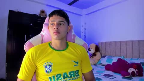 ADRIAN online show from 03-18-26, 06:55