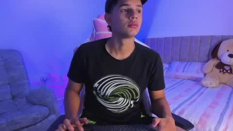 ADRIAN online show from 04-18-26, 01:42