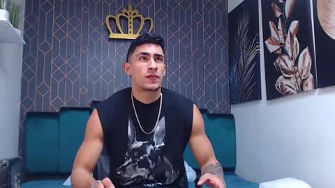 Snapshot of adrian_rae chatting on 03-08-25, 11:58 online show from 03-08-25, 11:58