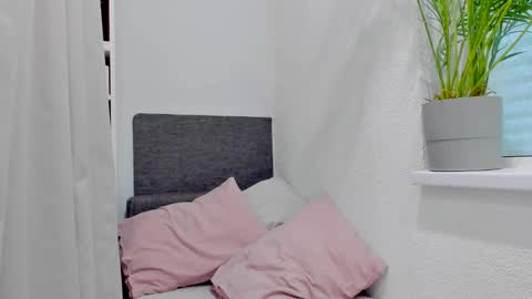 Snapshot of adriana_coy_ chatting on 12-02-25, 02:12 Adriana online show from 12-02-25, 02:12