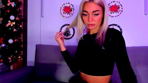 Adriana online show from 12-18-25, 09:48