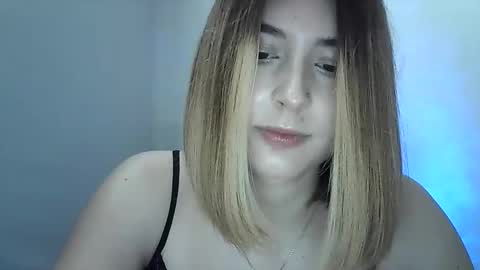 adrianabliss_ online show from 09-21-25, 06:04