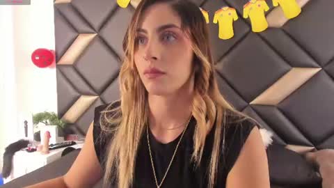 Snapshot of adrianaharlow chatting on 07-12-26, 02:30 Adriana Harlow online show from 07-12-26, 02:30