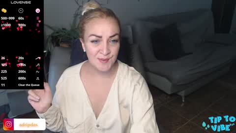 Adriana Paredes  online show from 01-25-25, 12:16