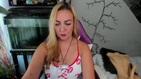 Adriana Paredes  online show from 09-14-25, 12:59