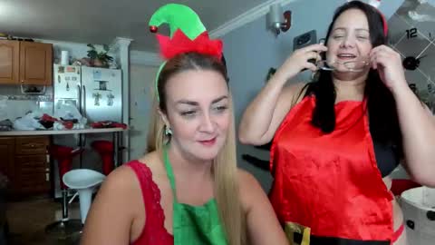 Adriana Paredes  online show from 11-15-25, 02:09