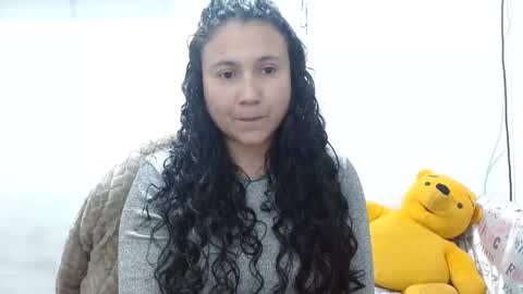 Adriana Tellez online show from 10-02-25, 04:47