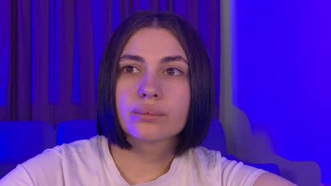 Snapshot of adrianatores chatting on 05-08-26, 07:03 AdrianaTores online show from 05-08-26, 07:03