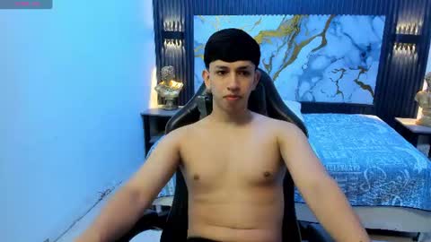 Snapshot of adrianfranko chatting on 06-17-26, 02:29 Adrian Franco online show from 06-17-26, 02:29