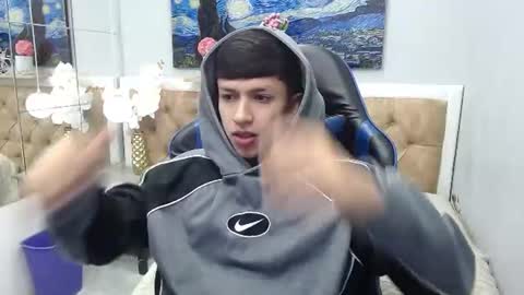 Snapshot of adrianfranko chatting on 07-11-26, 12:30 Adrian Franco online show from 07-11-26, 12:30