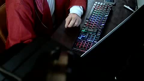 Snapshot of adrianlatino chatting on 06-09-26, 03:18 Adrian online show from 06-09-26, 03:18