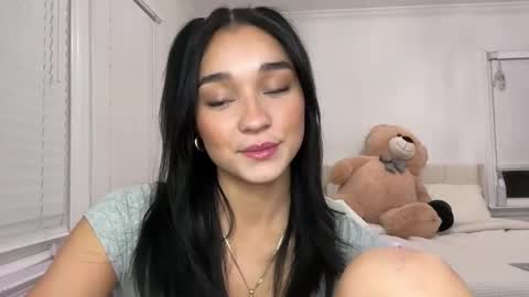 Snapshot of adriannarodriguez chatting on 01-24-25, 01:35 Adrianna  online show from 01-24-25, 01:35