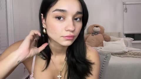 Snapshot of adriannarodriguez chatting on 01-28-25, 05:22 Adrianna  online show from 01-28-25, 05:22