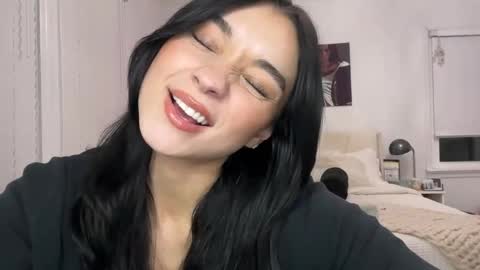 Snapshot of adriannarodriguez chatting on 02-11-25, 02:57 Adrianna  online show from 02-11-25, 02:57